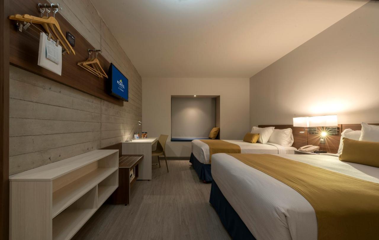 Microtel Inn & Suites By Wyndham Guadalajara Sur Palomar Buitenkant foto