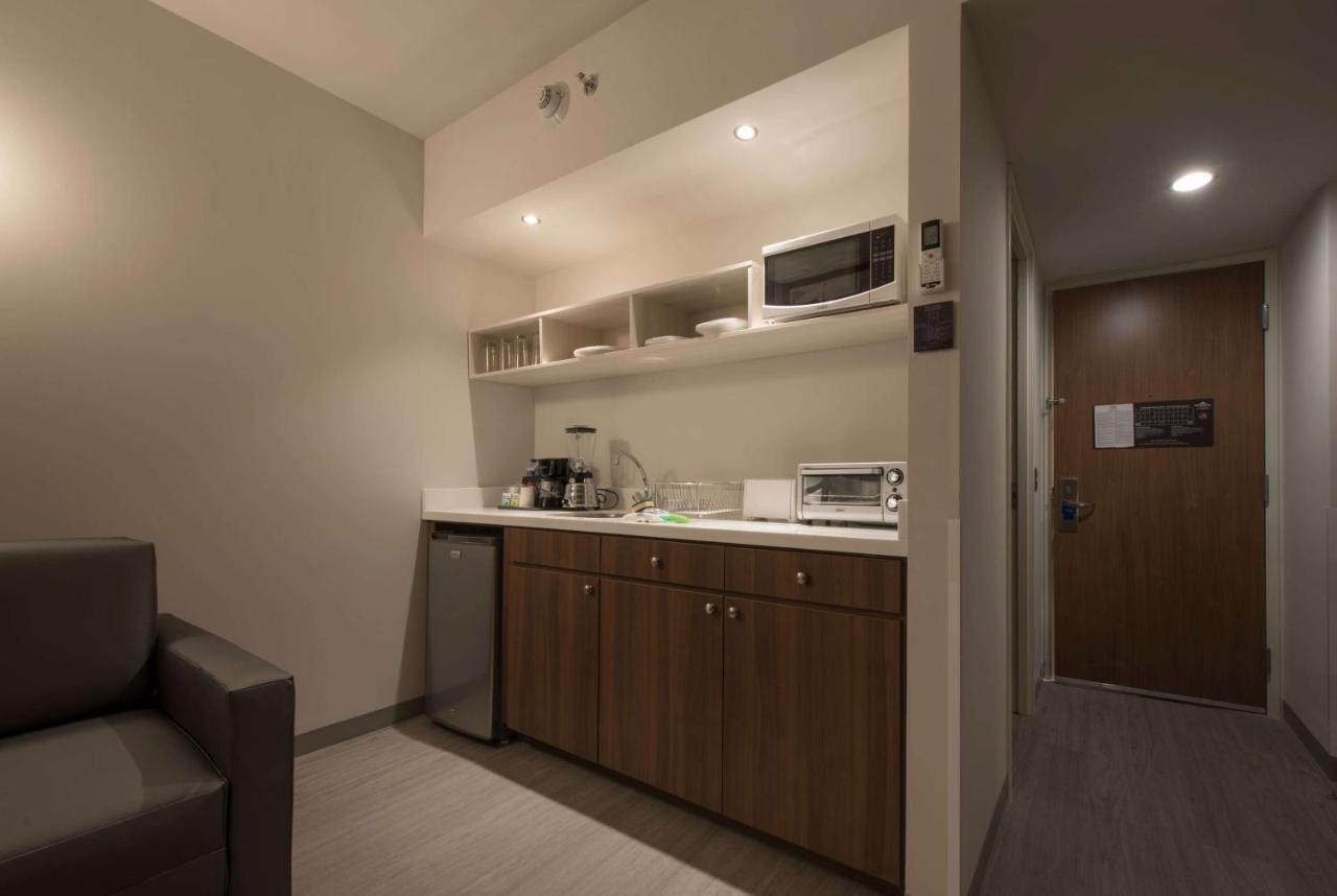Microtel Inn & Suites By Wyndham Guadalajara Sur Palomar Buitenkant foto